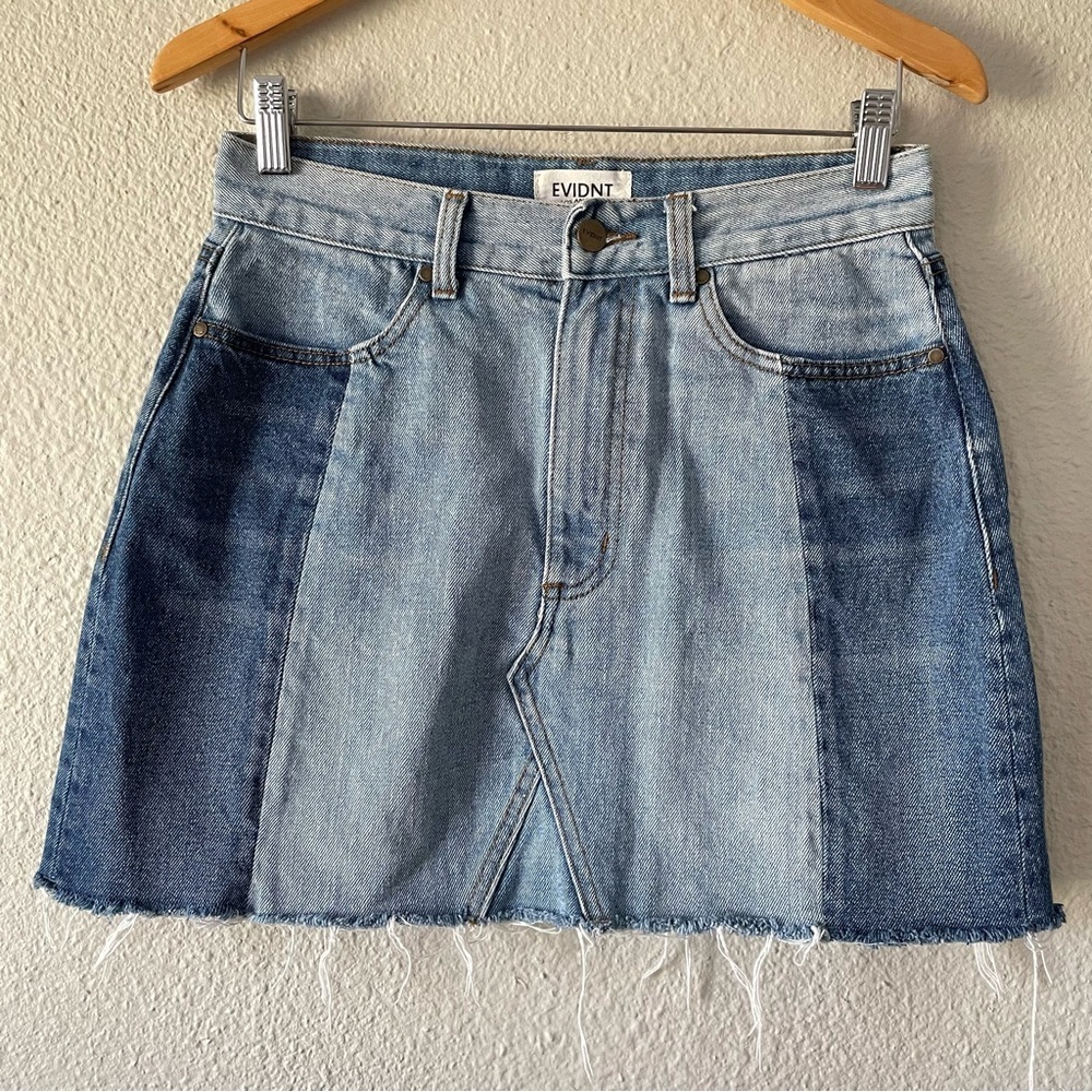 Lulus EVIDNT Tammy Cutoff Denim Skirt Women’s 29 Blue Medium Wash Patchwork Mini - Picture 4 of 13